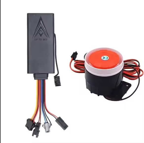 Hot Selling GPS Tracker With Remote Control Lock Car Mini Motorcycles GPS Tracker For Vehicle