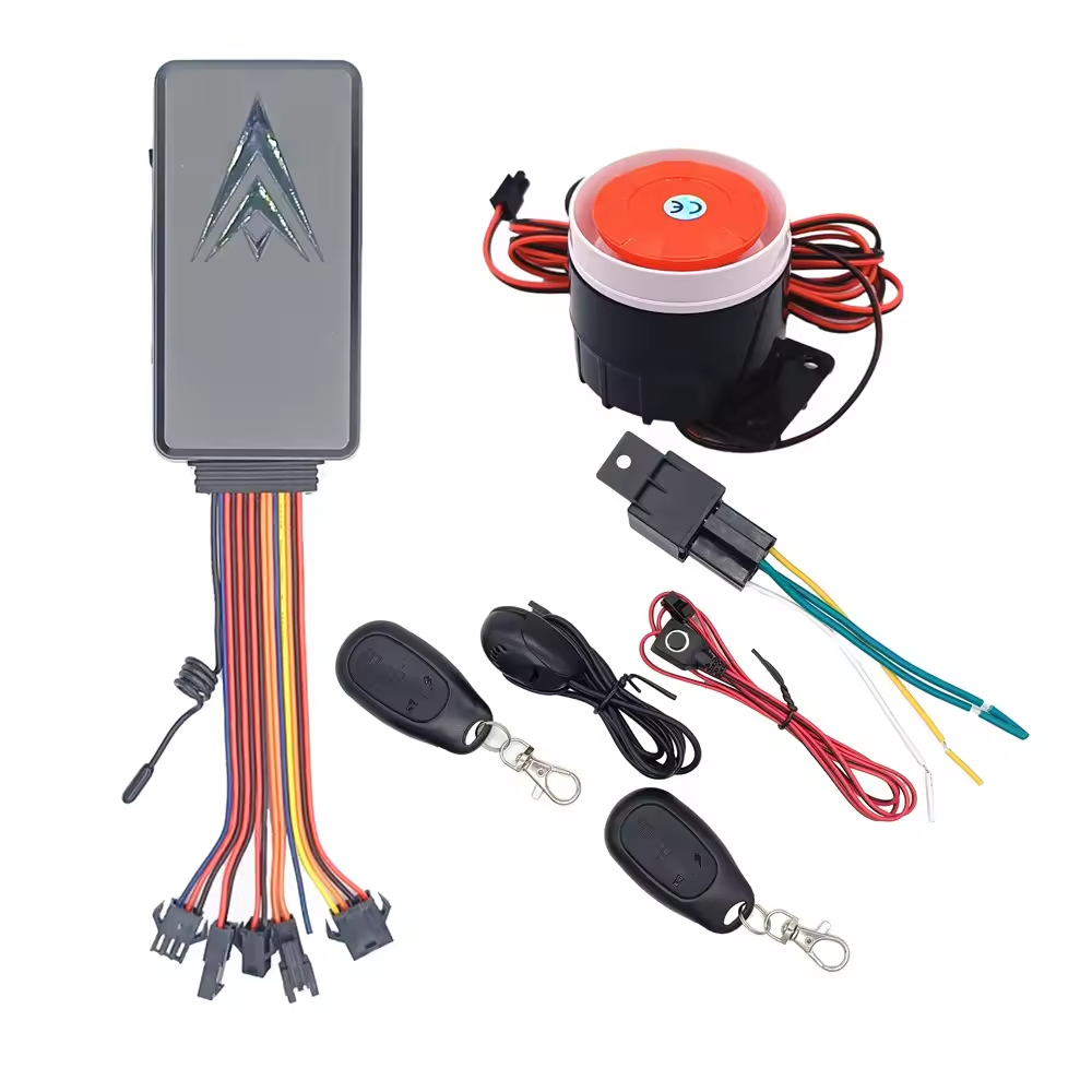 ET006 4G GPS Tracker  Lock Motorcycle Car Vehicle Remote Control Tracker